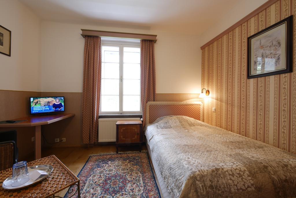 Schlosshotel Zamek Zdikov Екстер'єр фото