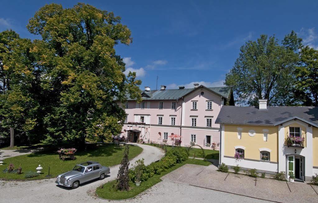 Schlosshotel Zamek Zdikov Екстер'єр фото